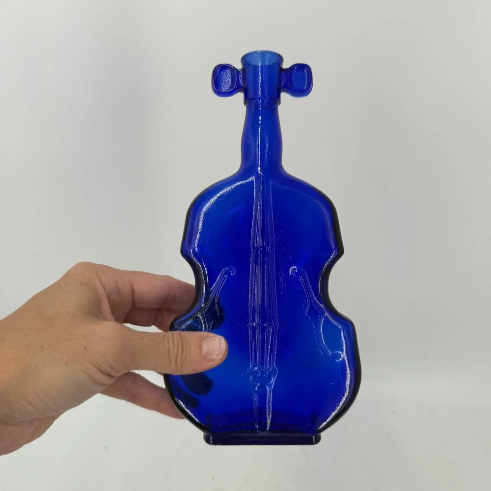 9.a.40 Vintage Cobalt Blue Glass Cello Bottle 8